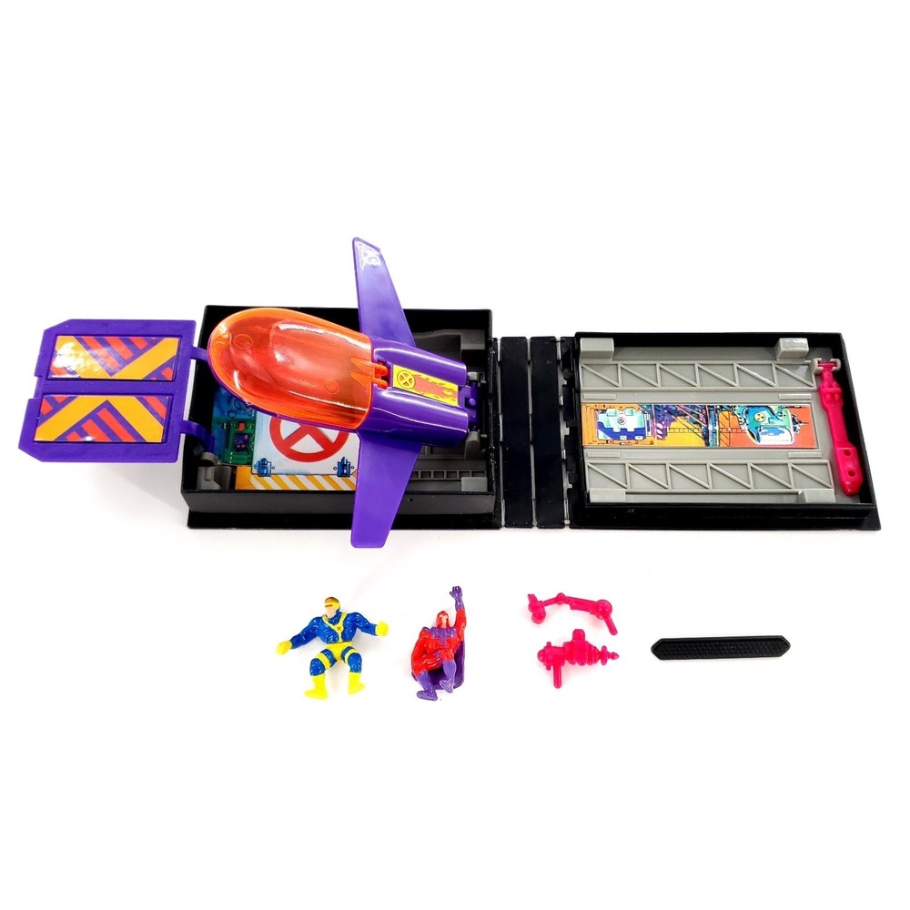 Vtg 1994 ToyBiz X-Men vs Magneto Pocket Comics Jet Hanger Playset w/ Figures